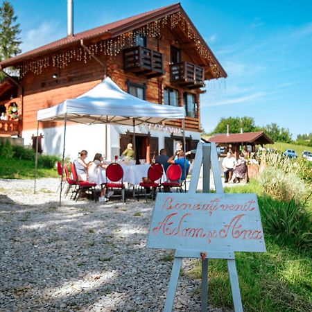 Tulean Cabin Sacel  Exterior photo