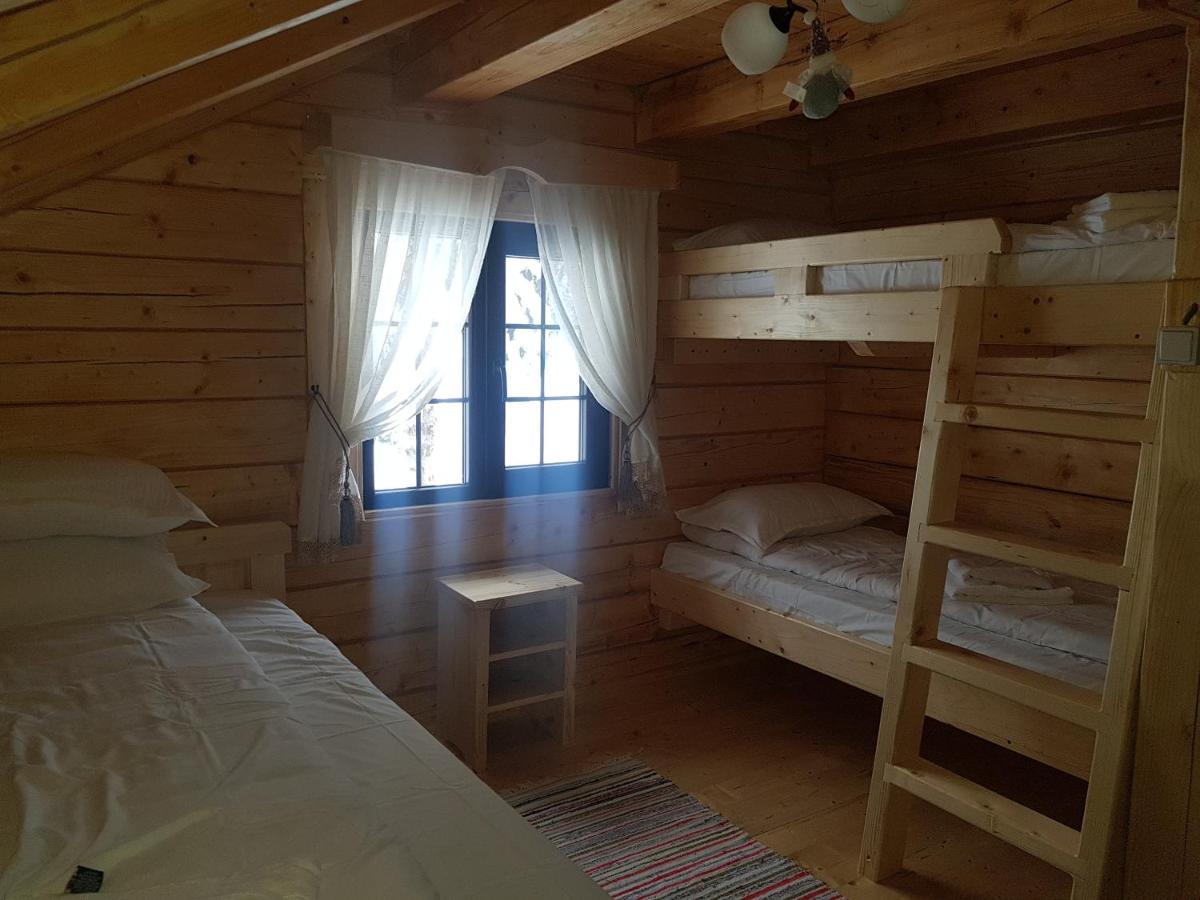 Tulean Cabin Sacel  Exterior photo