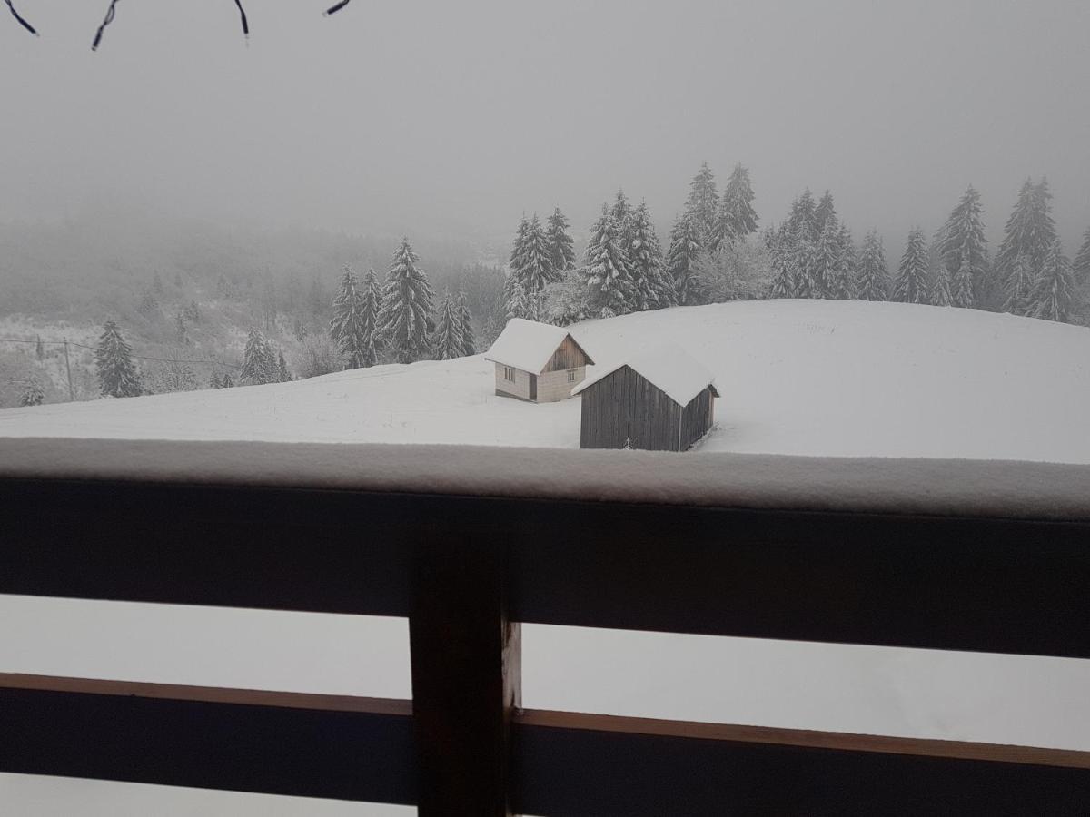 Tulean Cabin Sacel  Exterior photo