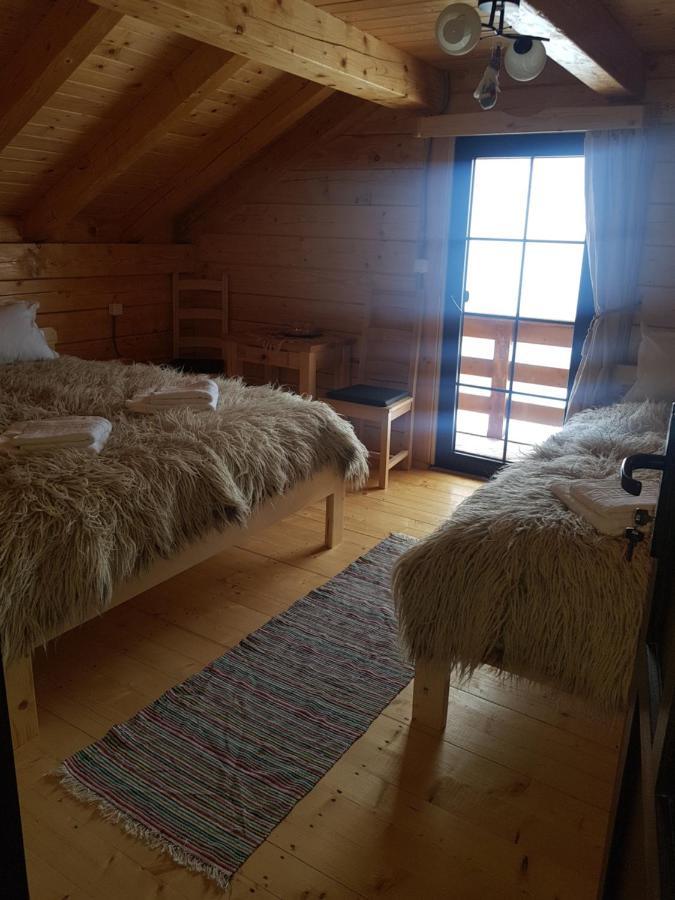 Tulean Cabin Sacel  Exterior photo