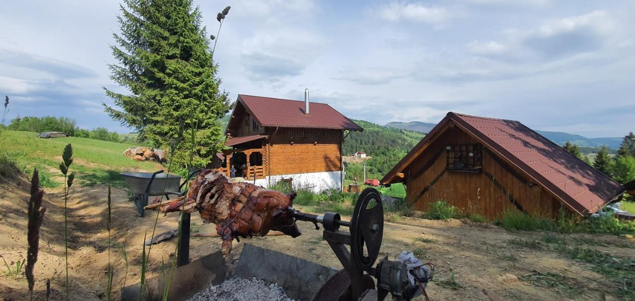 Tulean Cabin Sacel  Exterior photo